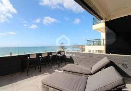 Renovated 3 Bedroom Apartment with Sea View Terrace, in Armação de Pêra