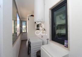 Renovated 3 Bedroom Apartment with Sea View Terrace, in Armação de Pêra