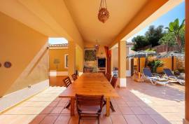 Detached house T4 (or T7) with AL in Montes de Alvor