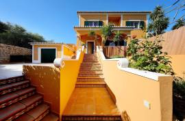 Detached house T4 (or T7) with AL in Montes de Alvor