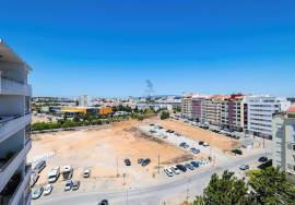 3 bedroom apartment for annual rental in Portimão