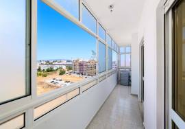 3 bedroom apartment for annual rental in Portimão