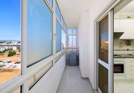 3 bedroom apartment for annual rental in Portimão