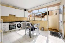 1+1 bedroom apartment of 94 sq m in Portimão - Private Terrace, excellent light, furnished - Portimão