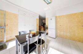 1+1 bedroom apartment of 94 sq m in Portimão - Private Terrace, excellent light, furnished - Portimão