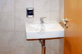 Strategic Commercial Point next to the Riverside Zone - Portimão