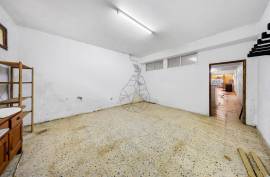 Annual Warehouse Rental in Portimão