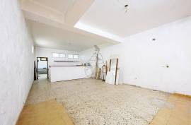 Annual Warehouse Rental in Portimão