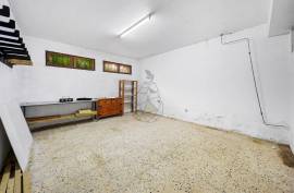 Annual Warehouse Rental in Portimão