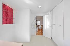 Refurbished 4 Bedroom Apartment in the Heart of Portimão