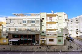 Refurbished 4 Bedroom Apartment in the Heart of Portimão