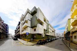 Refurbished 4 Bedroom Apartment in the Heart of Portimão