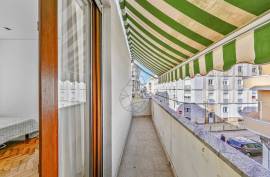 Refurbished 4 Bedroom Apartment in the Heart of Portimão