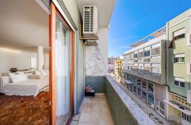 Refurbished 4 Bedroom Apartment in the Heart of Portimão