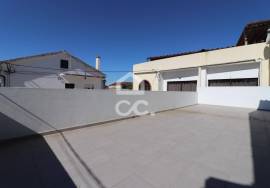 New 2 bedroom apartment, with private terrace, in the center of Vila do Avelar.