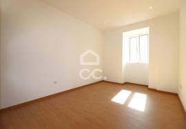New 2 bedroom apartment, with private terrace, in the center of Vila do Avelar.