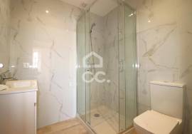 New 2 bedroom apartment, with private terrace, in the center of Vila do Avelar.