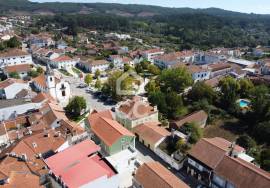 New 2 bedroom apartment, with private terrace, in the center of Vila do Avelar.