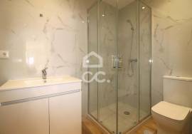 New 2 bedroom apartment, with private terrace, in the center of Vila do Avelar.