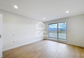 New 3 Bedroom Villa, Modern, with Natural Light and Strategic Location, with four fronts