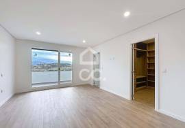 New 3 Bedroom Villa, Modern, with Natural Light and Strategic Location, with four fronts