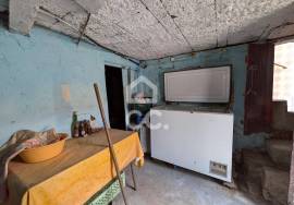 Unique Opportunity: Restoration House with Great Potential