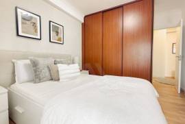 Apartamento T2 Renovado em Massamá