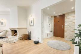 Apartamento T2 Renovado em Massamá