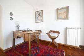 Property with breathtaking vistas