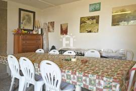 Property with breathtaking vistas