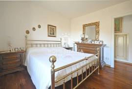 Property with breathtaking vistas