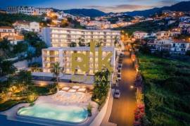 2+1 bedroom apartment with large patio and jacuzzi