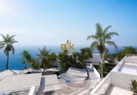 3 bedroom apartment with sea view