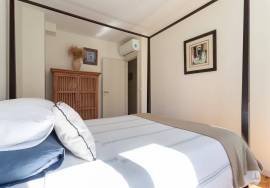 Triplex with beautiful terrace in Graca.