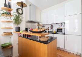 Triplex with beautiful terrace in Graca.