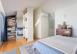 Triplex with beautiful terrace in Graca.