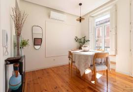 Triplex with beautiful terrace in Graca.