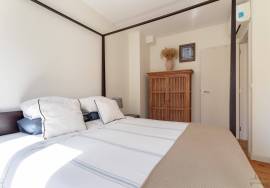 Triplex with beautiful terrace in Graca.