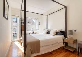 Triplex with beautiful terrace in Graca.