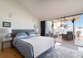 Triplex with beautiful terrace in Graca.