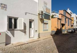 Renovated Traditional House in Olhão | 2 Suites & 3 Terraces in the City Centre