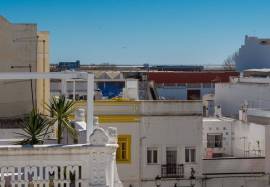 Renovated Traditional House in Olhão | 2 Suites & 3 Terraces in the City Centre