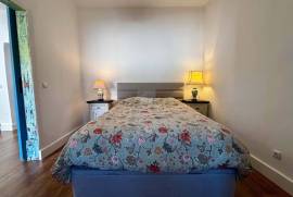 Iconically Renovated T1+1 Villa with Panoramic Terrace, Sarnadas, Alte