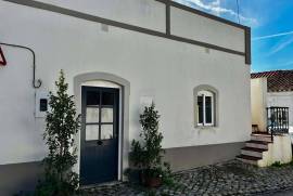 Iconically Renovated T1+1 Villa with Panoramic Terrace, Sarnadas, Alte