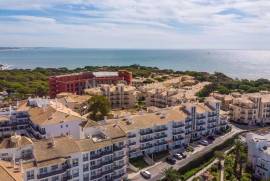 Albufeira - 2 bedroom apartment for sale 300 m from the beach
