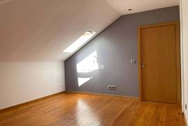 4 Bedroom Villa with Indoor Pool for Sale in Maceira – Leiria