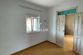 4 Bedroom Villa with Indoor Pool for Sale in Maceira – Leiria