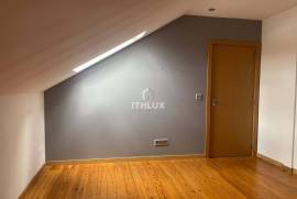 4 Bedroom Villa with Indoor Pool for Sale in Maceira – Leiria