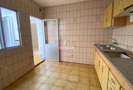 Opportunity in Castuera center: 177 m² house with terrace and patio for 35.000 €