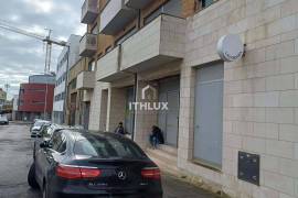 Store in the Historic Center of Leça da Palmeira – Excellent Investment Opportunity